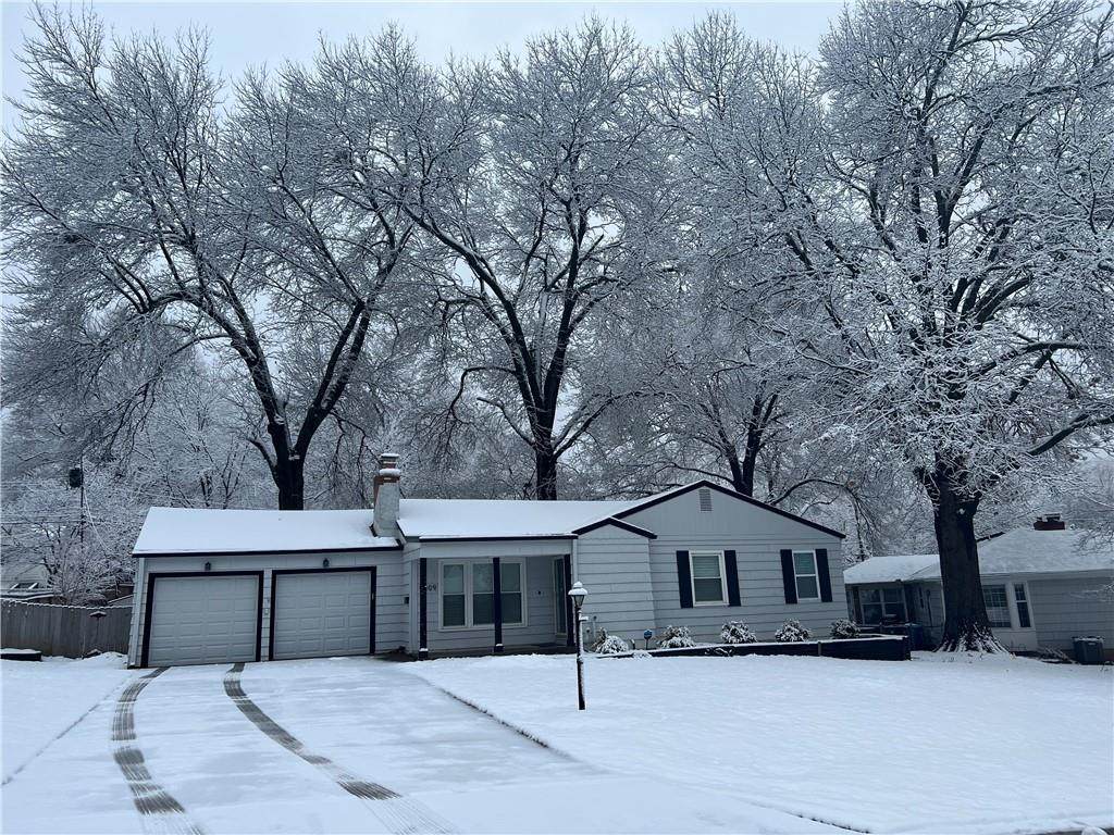 5409 65th Terrace - Photo 1