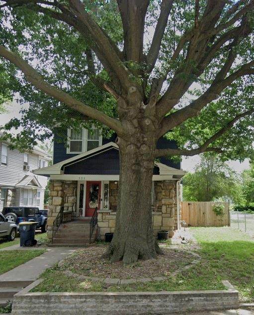 121 Lawn Avenue - Photo 1