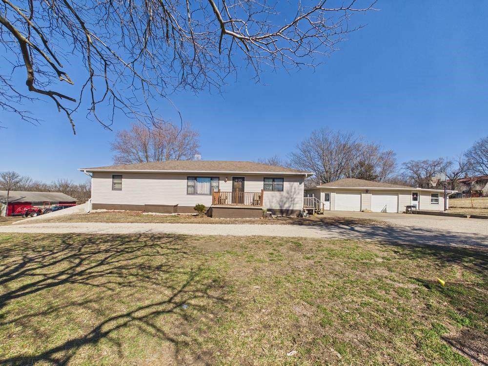2317 Maple Road - Photo 1