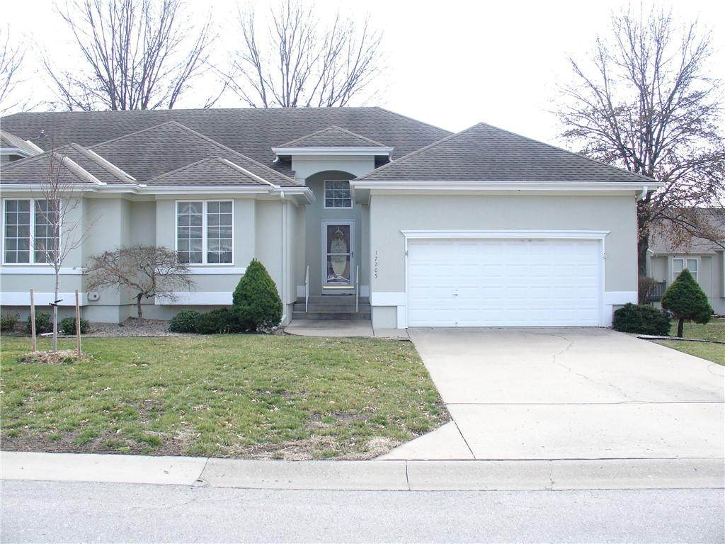 17205 44th Street Court - Photo 1