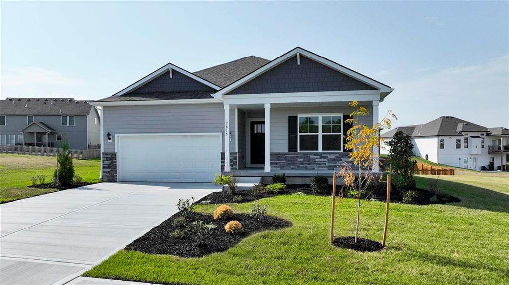 4816 140th Street - Photo 1