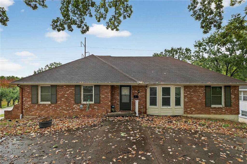 6761 Woodland Avenue - Photo 1