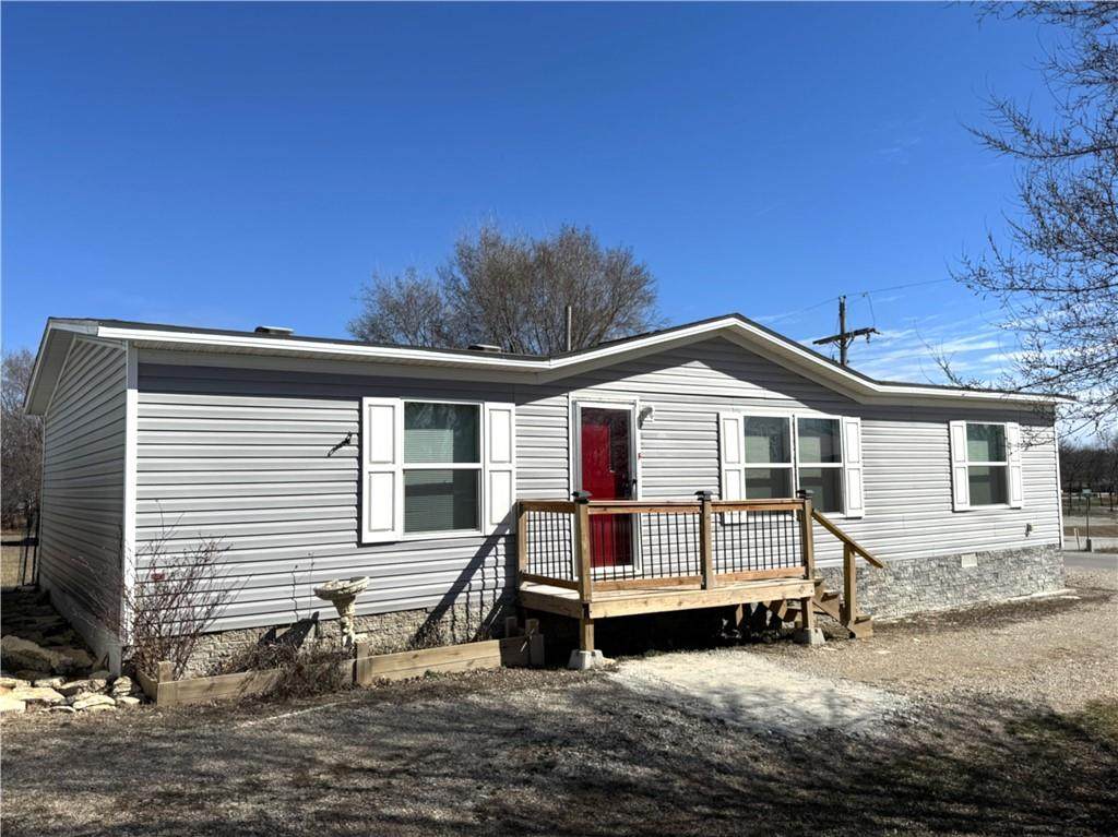 549 Linn Valley Drive - Photo 1