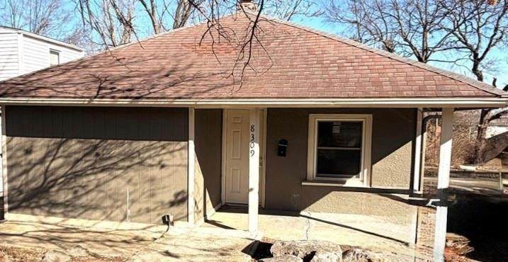 8309 Wabash Avenue - Photo 1