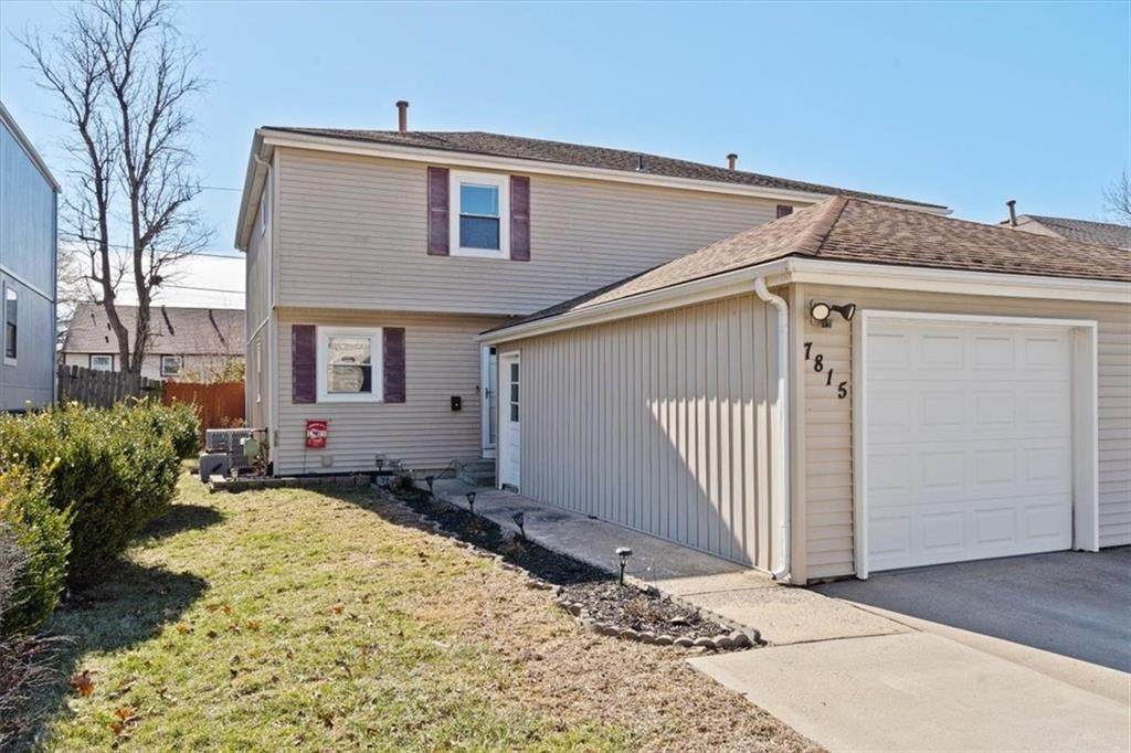 7815 61st Terrace - Photo 1