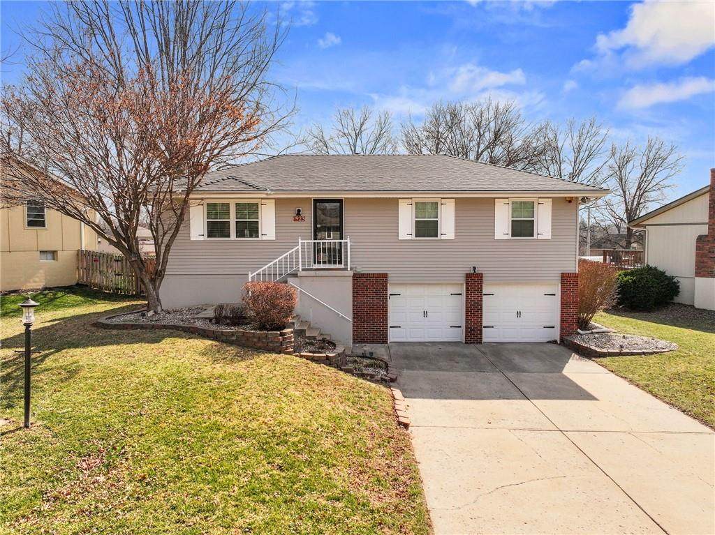 1923 5TH Street - Photo 1