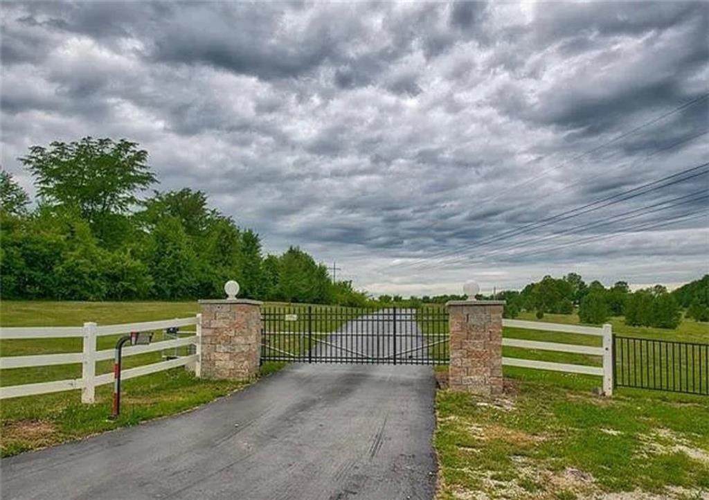 3710 Rust Road - Photo 1