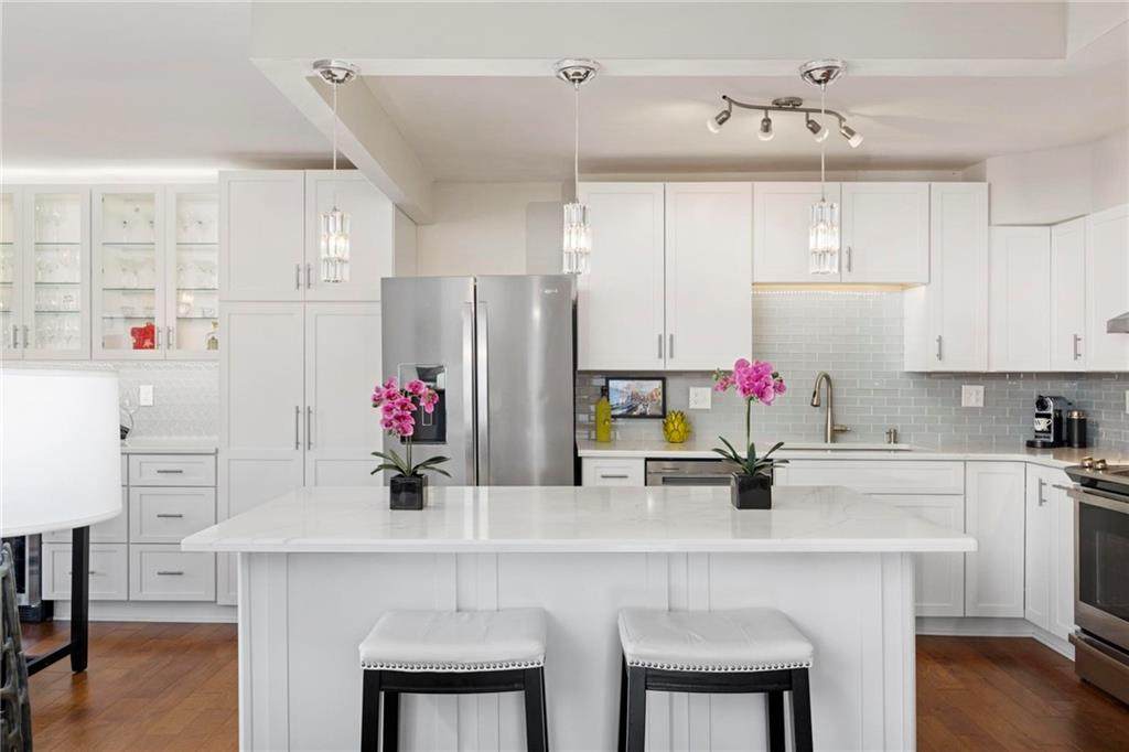 4545 Wornall Road - Photo 1