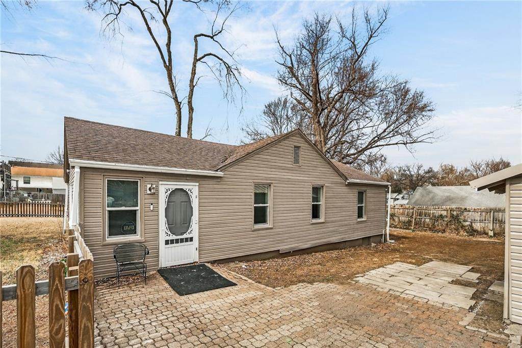 10402 Kentucky Road - Photo 1