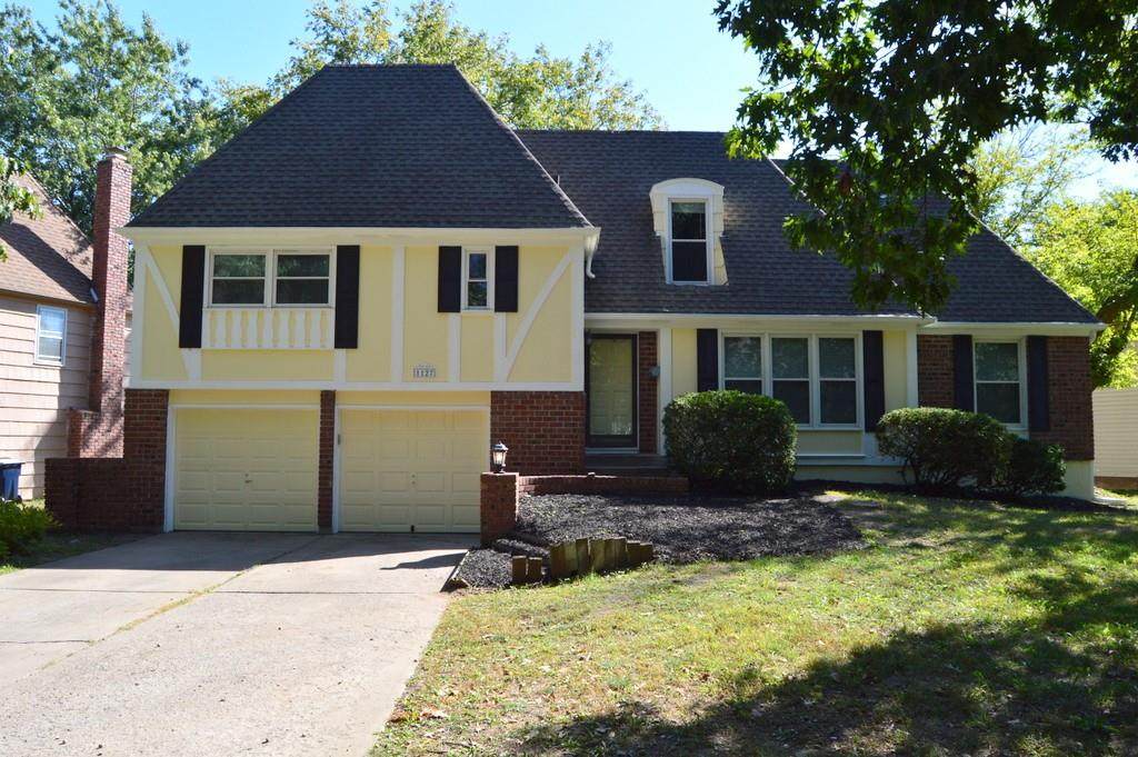 1127 Queens Place Street - Photo 1