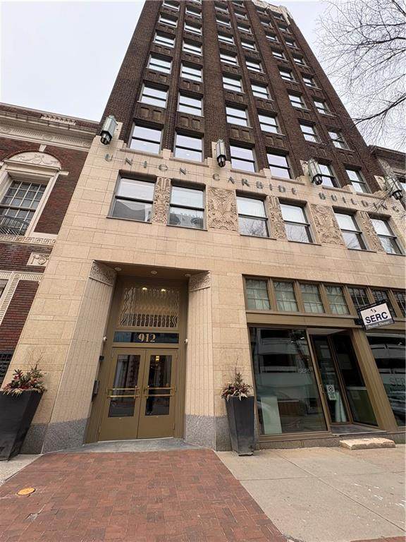 912 Baltimore Avenue - Photo 1