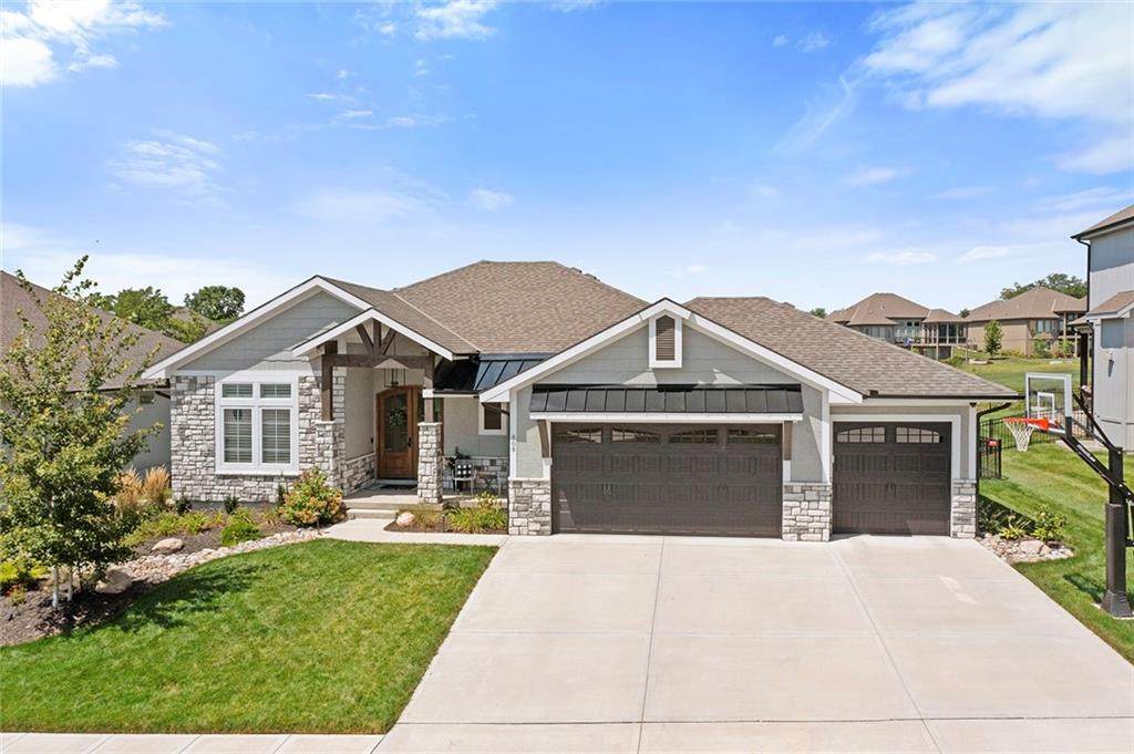 809 Bridgeshire Drive - Photo 1