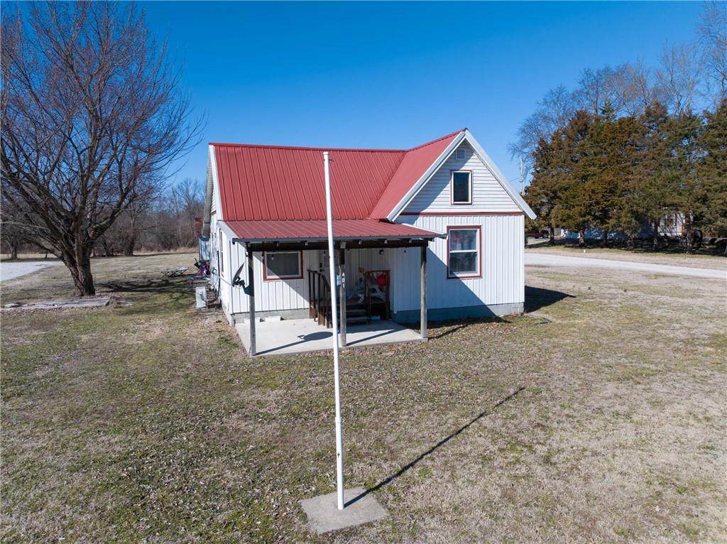 401 8th Street - Photo 1