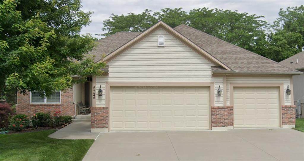 2724 Woodbury Drive - Photo 1