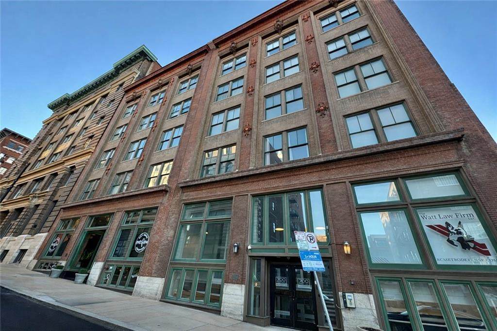 700 Broadway Boulevard - Photo 1