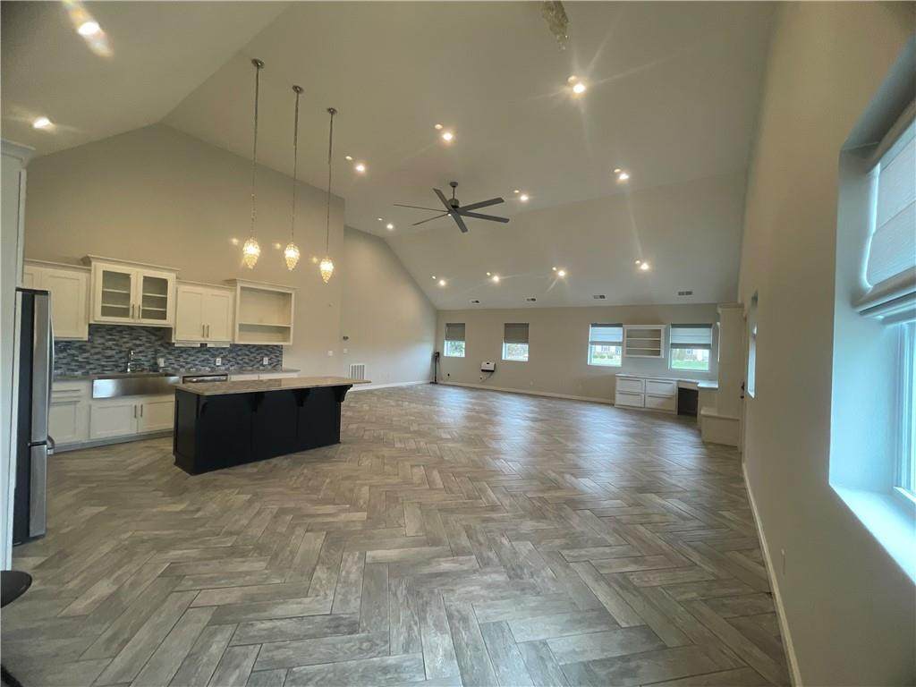 585 500 Road - Photo 1