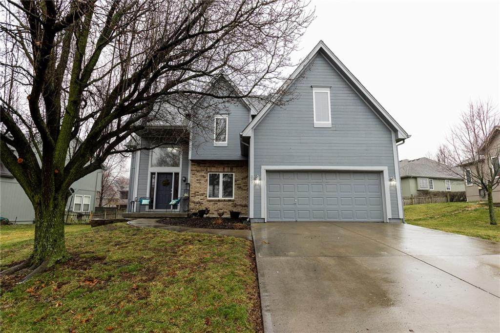 307 11th Terrace - Photo 1