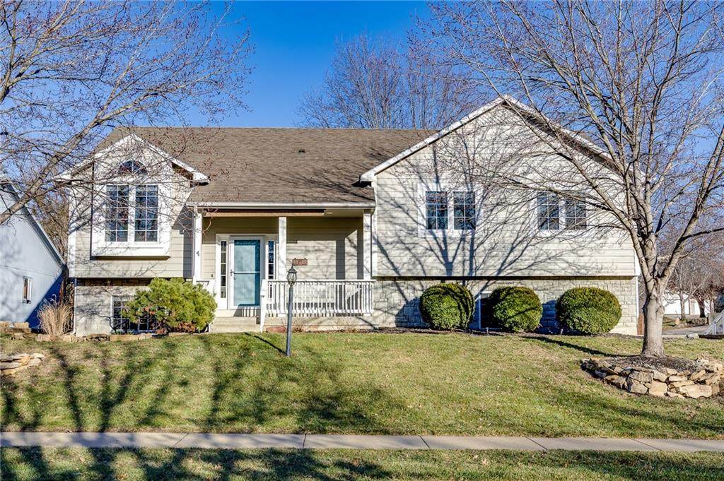 540 Bently Drive - Photo 1