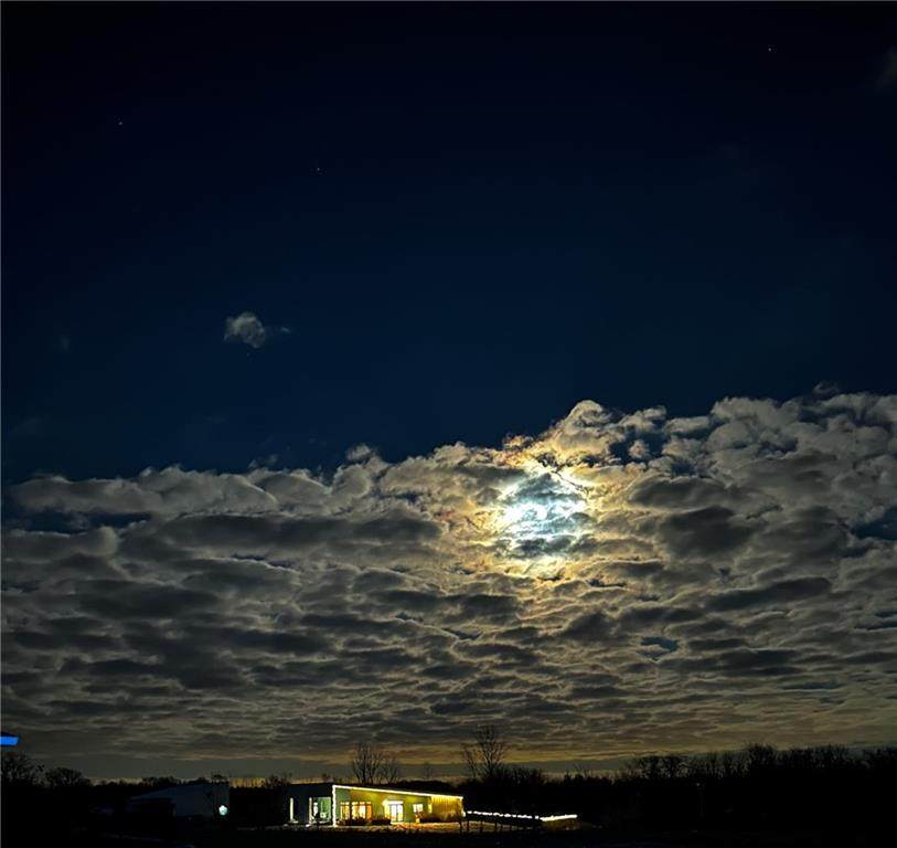 https://bt-photos.global.ssl.fastly.net/heartland/orig_boomver_1_2606653-1.jpg