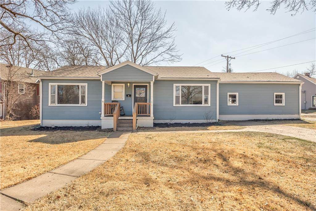 1017 Sherman Avenue - Photo 1