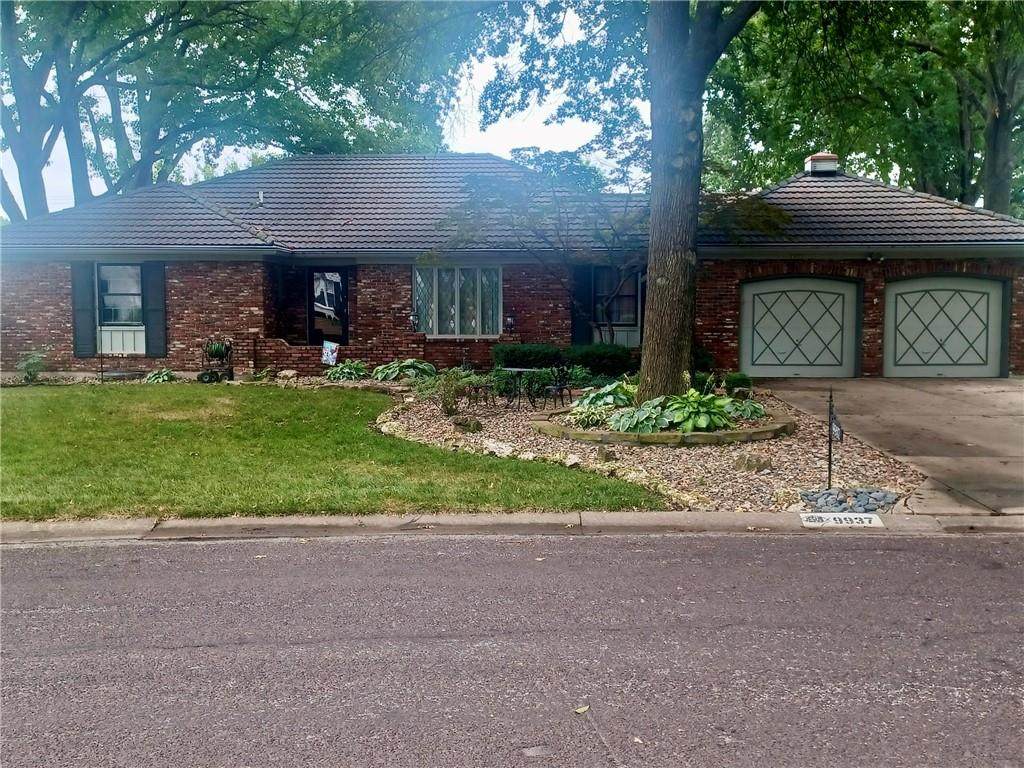 9937 Floyd Street - Photo 1