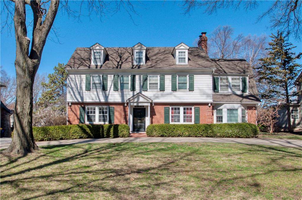 630 Meyer Boulevard - Photo 1