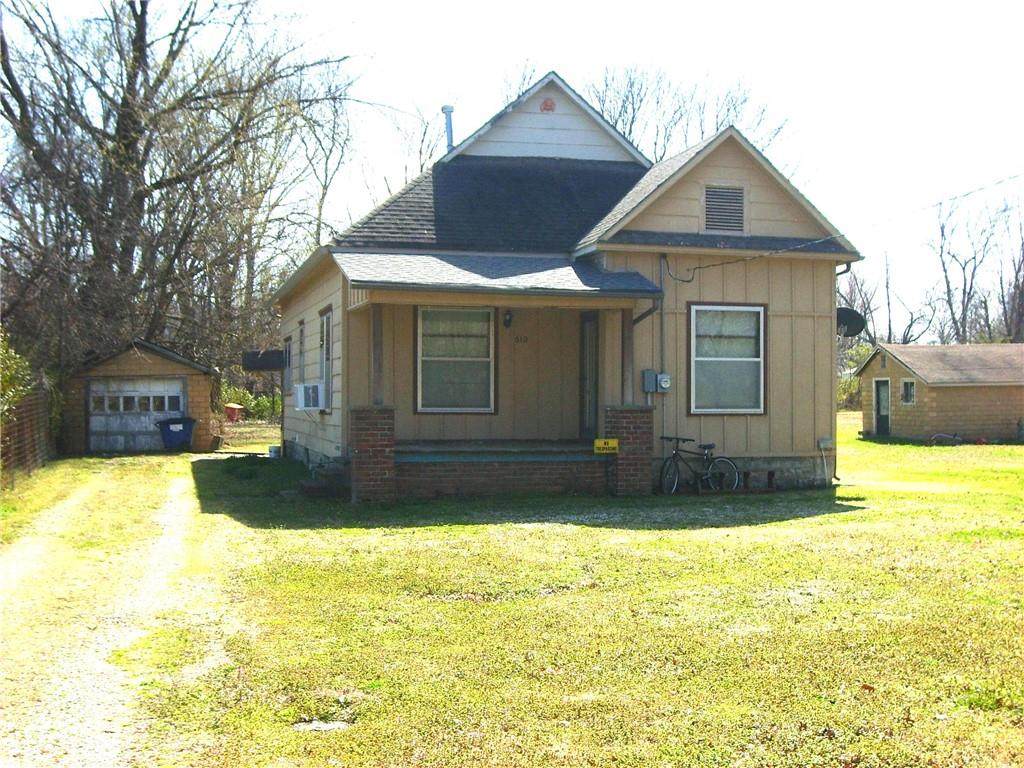 610 29th Street - Photo 1