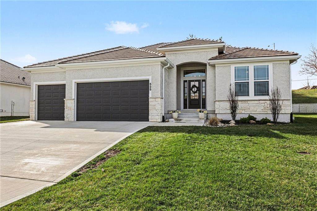 525 Sienna Place - Photo 1