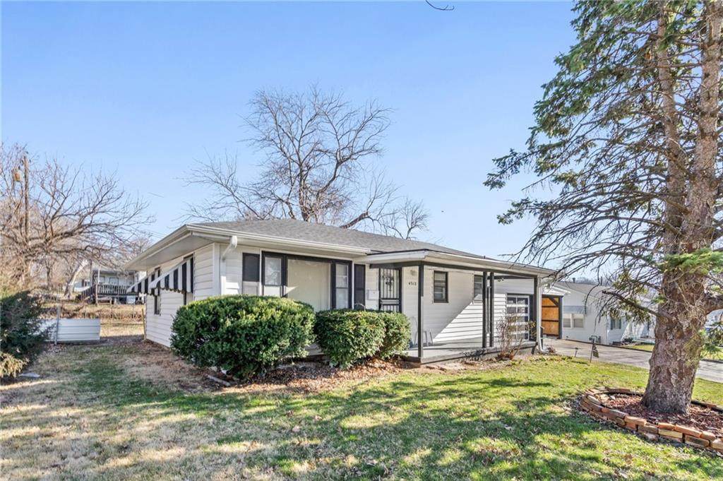 4312 Maggie Lane - Photo 1