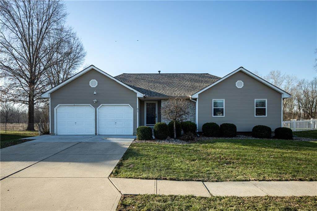 817 Stone Brook Drive - Photo 1