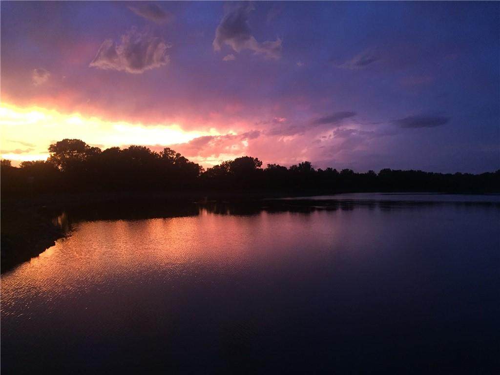 https://bt-photos.global.ssl.fastly.net/heartland/orig_boomver_1_2608090-1.jpg