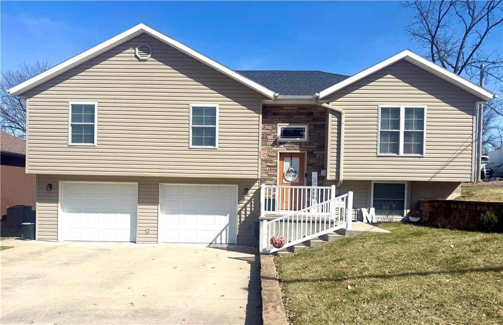 517 Davis Street - Photo 1