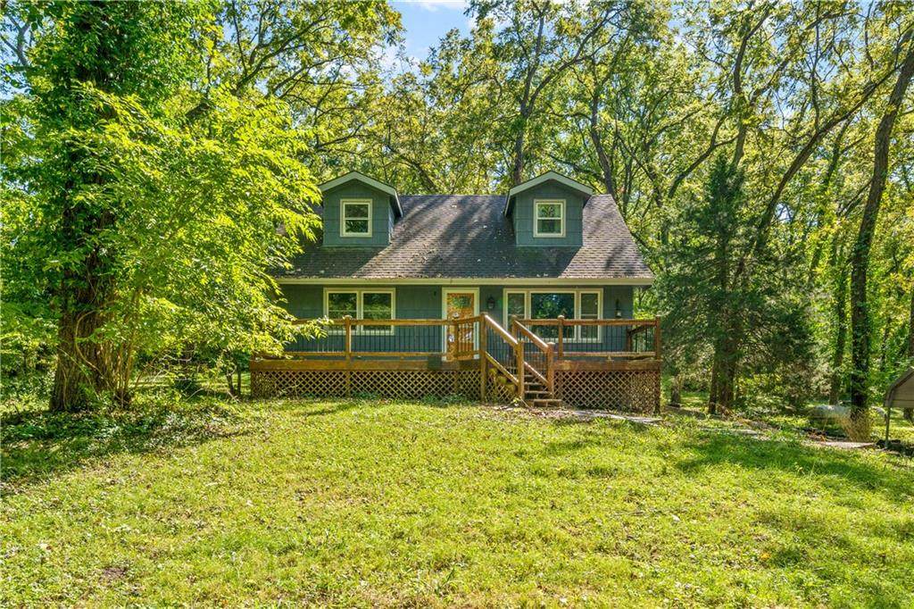 5903 Walnut Creek Drive - Photo 1