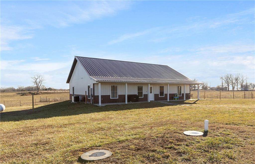 2710 Cc Highway - Photo 1