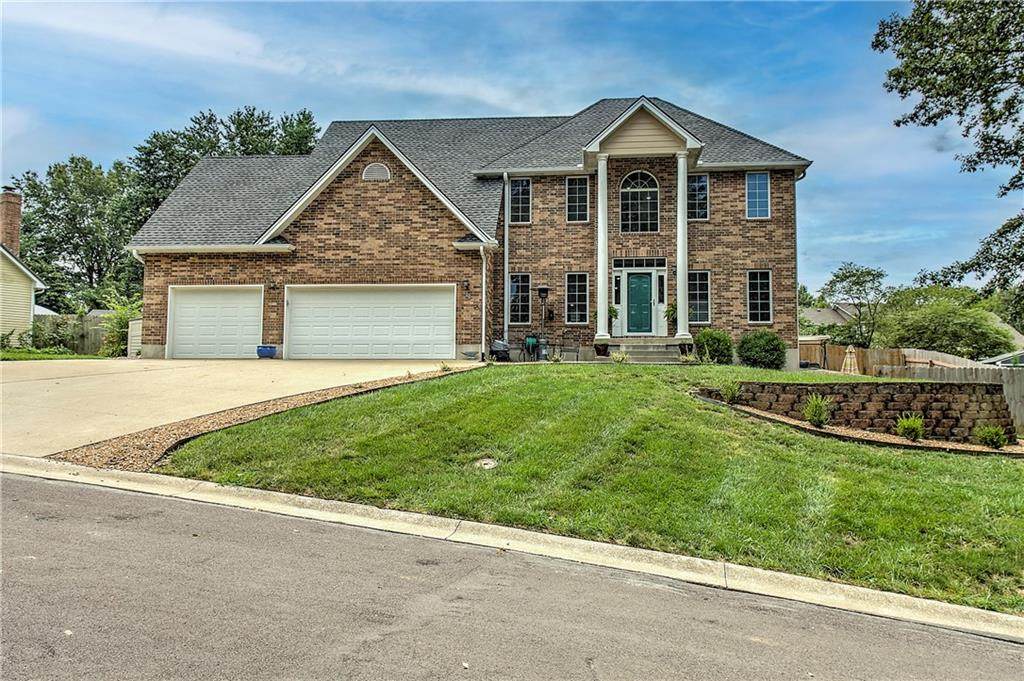 71 Arrowhead Drive - Photo 1