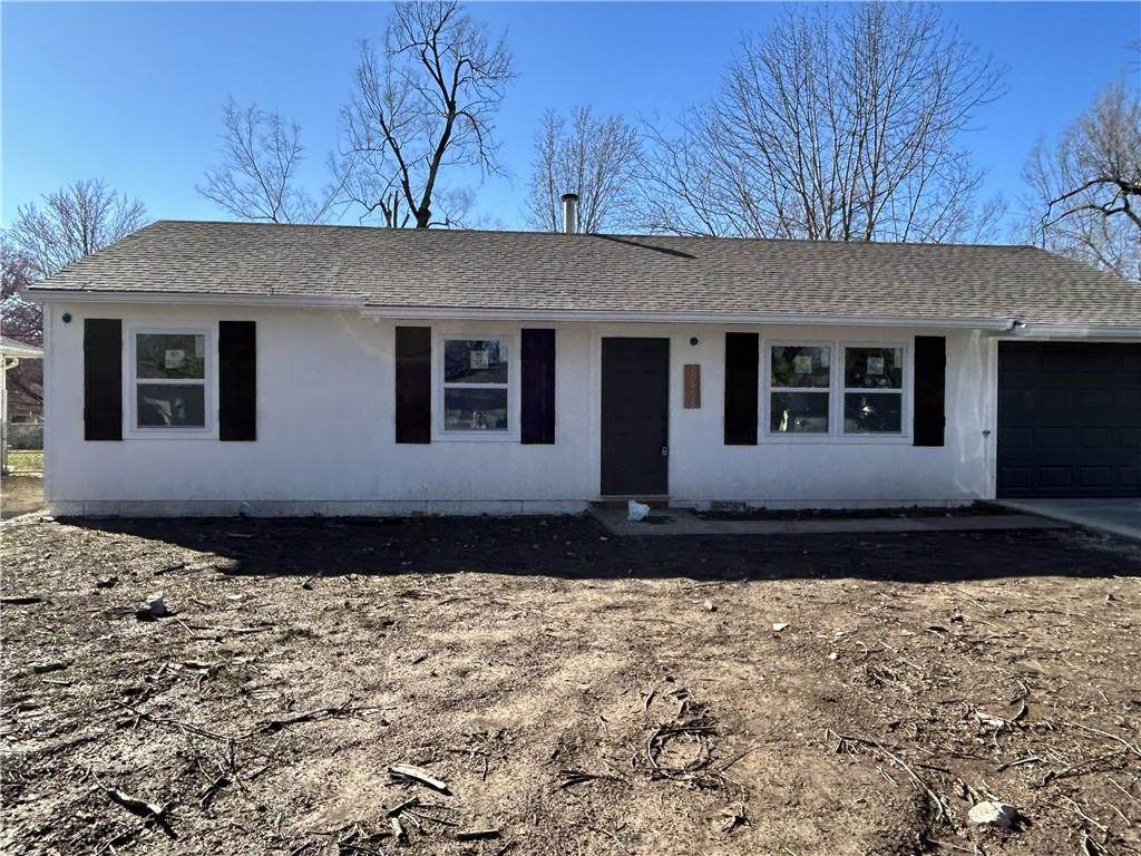 10908 Ewing Avenue - Photo 1