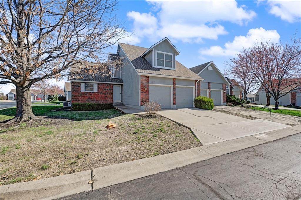 6817 156th Terrace - Photo 1