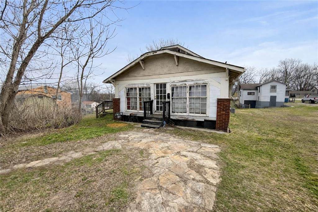 103 Wilson Avenue - Photo 1