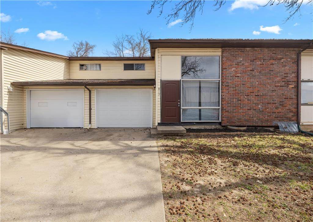 813 70th Street - Photo 1