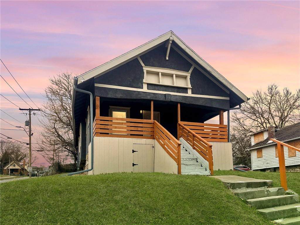 4242 College Avenue - Photo 1