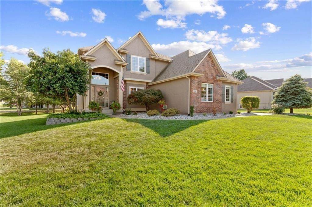 901 Drake Drive - Photo 1
