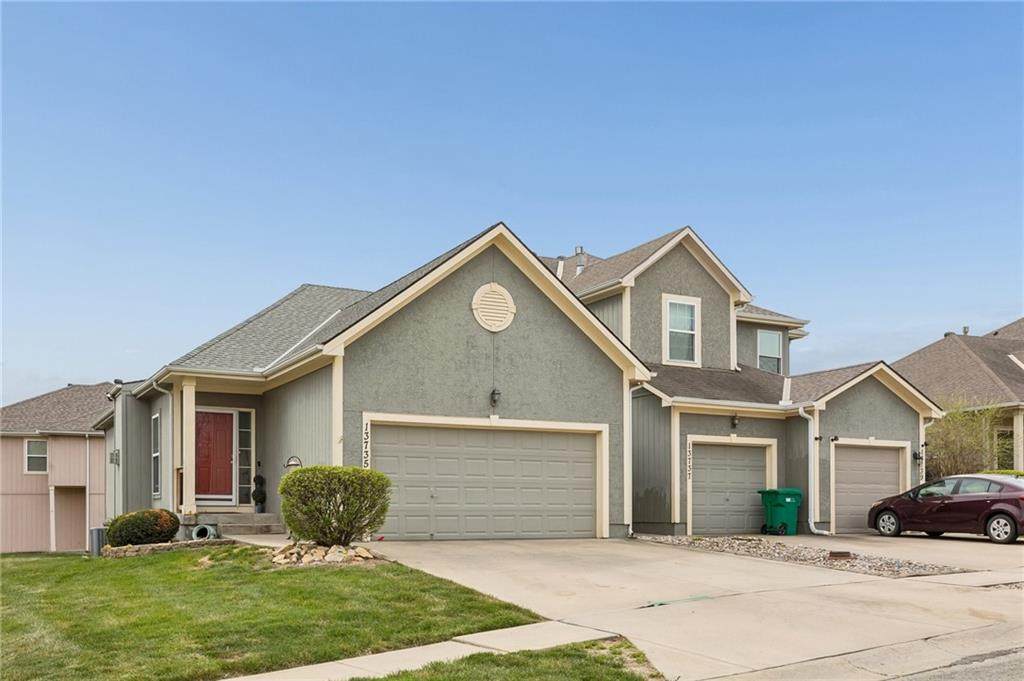 13735 Grove Avenue - Photo 1