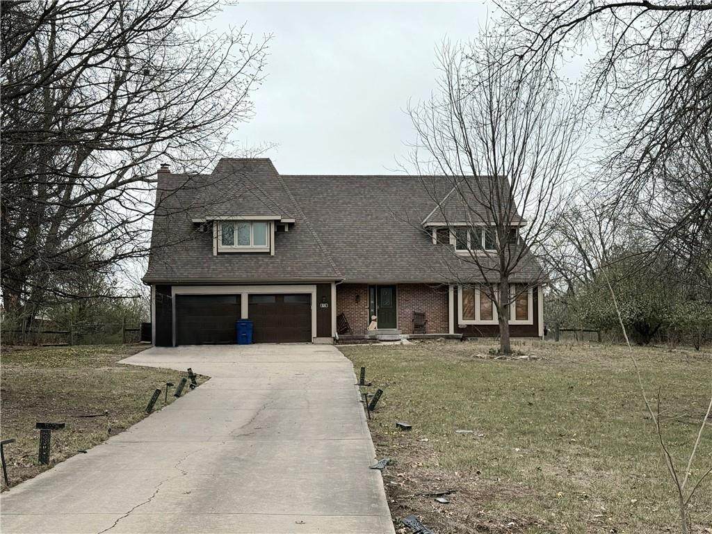 9245 Oakcrest Drive - Photo 1