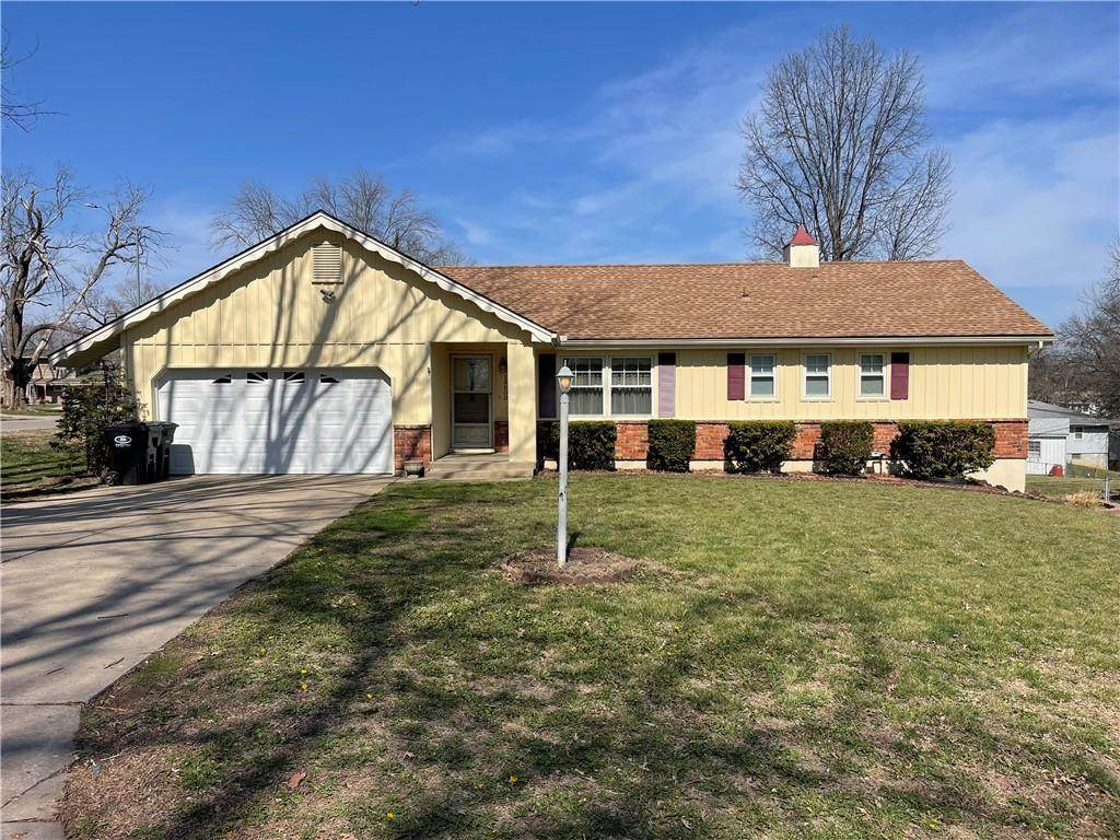 16600 31st Street - Photo 1