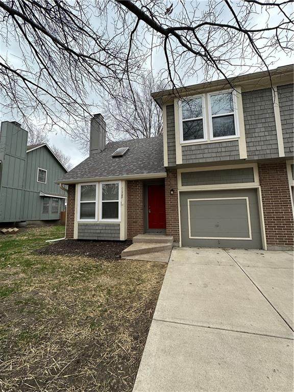 11743 Oakmont Street - Photo 1