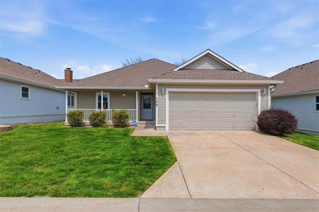 706 Saturn Drive - Photo 1