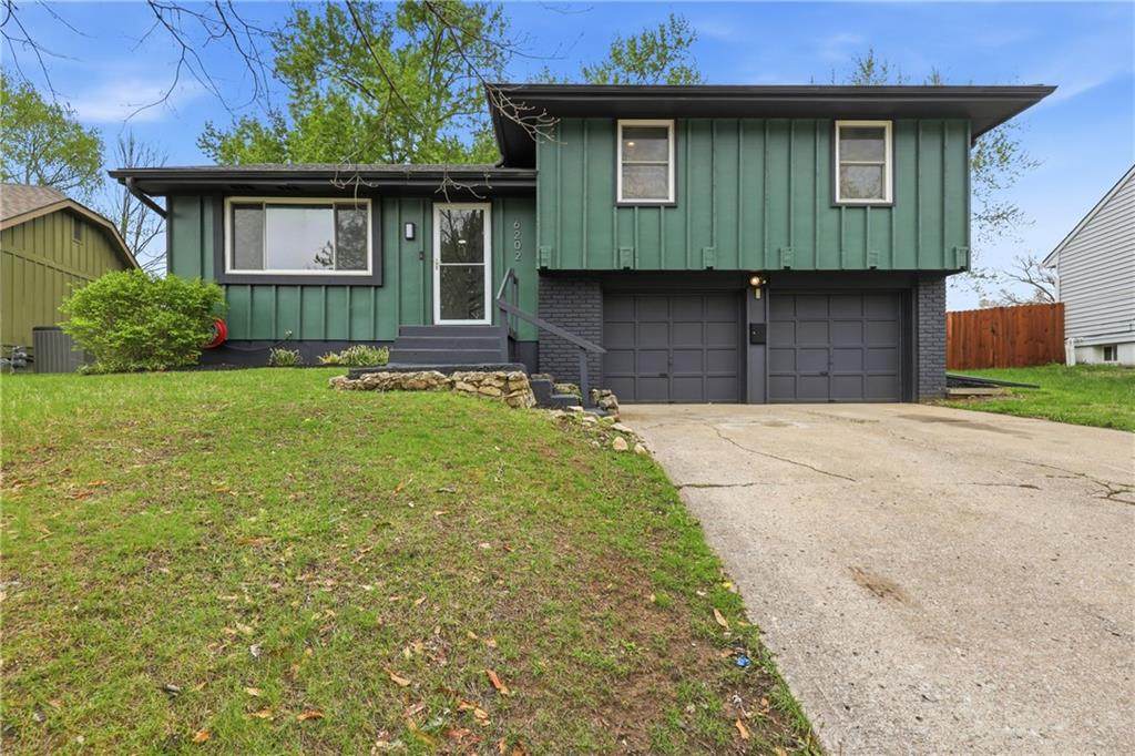 6202 140th Terrace - Photo 1