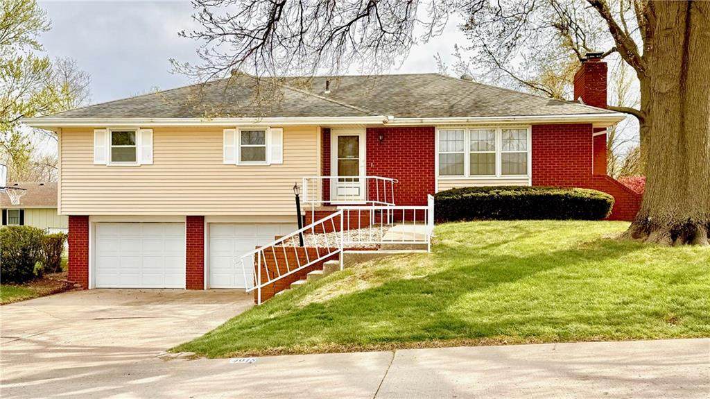 4918 Stonecrest Terrace - Photo 1