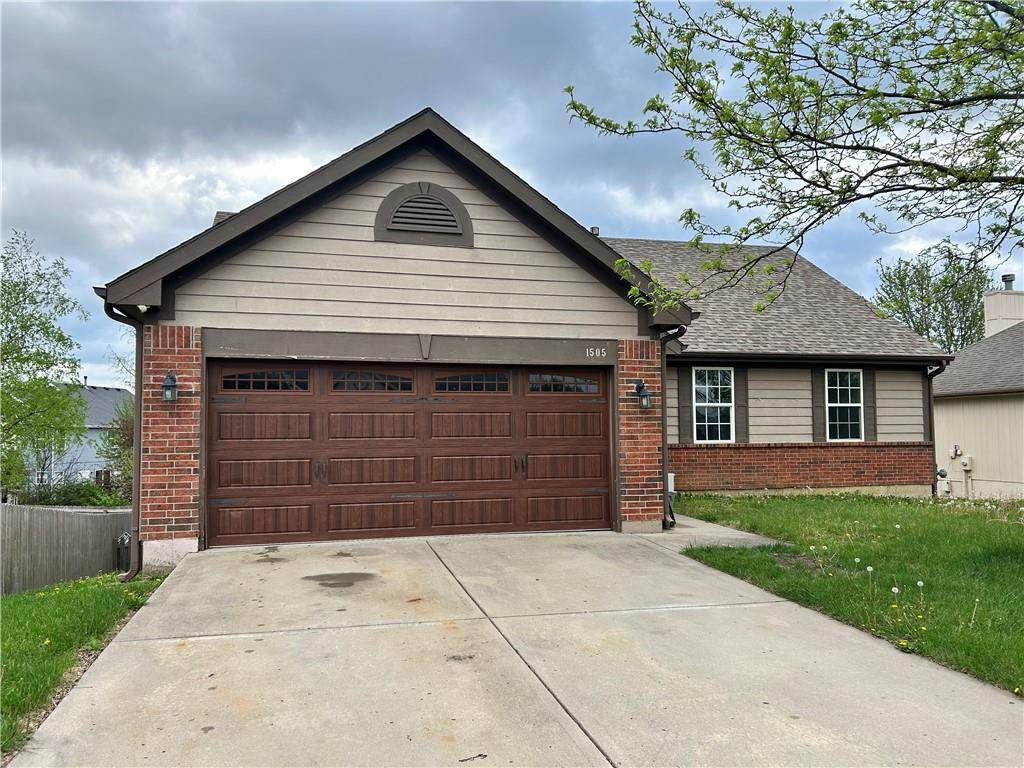 1505 Ashton Drive - Photo 1