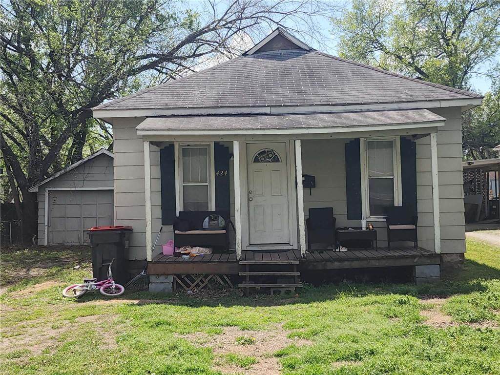 424 21st Street - Photo 1
